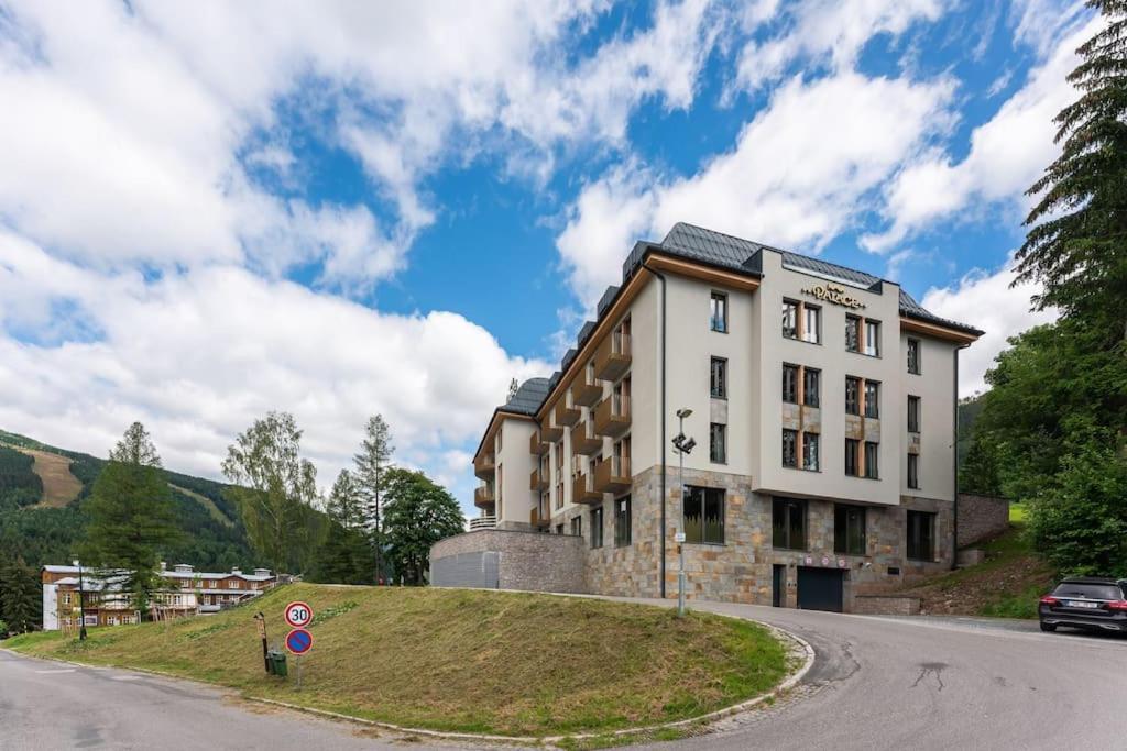 Residence Koubek - Utulny Apartman S Vyhledem A Parkovanim Špindlerŭv Mlýn Luaran gambar
